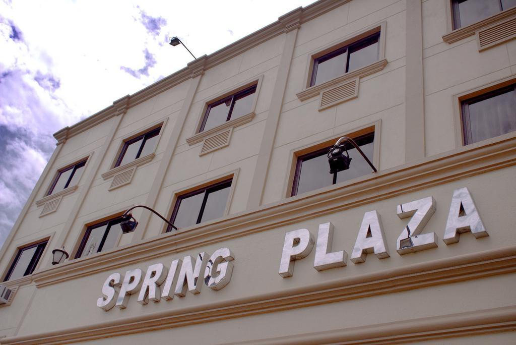 Spring Plaza Hotel Dasmarinas Exteriör bild